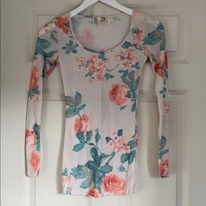 Kirra long sleeved top